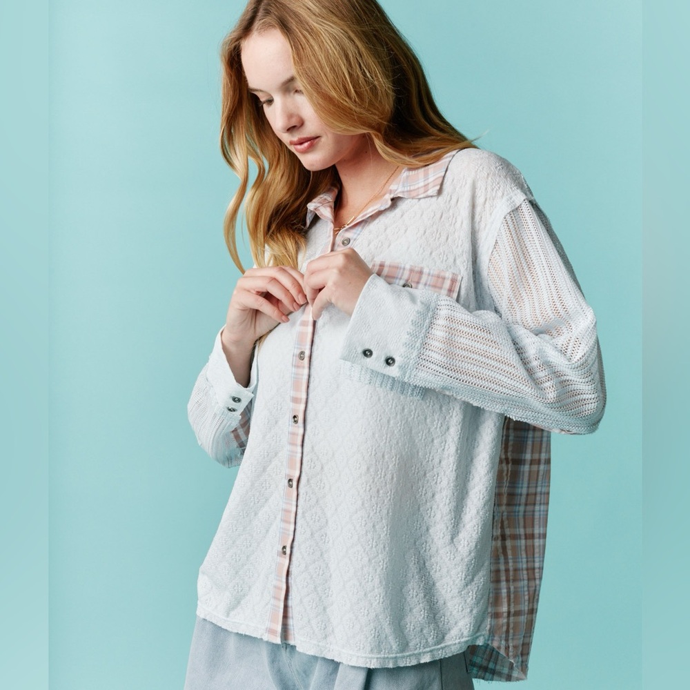 NIP Fantastic Fawn “Sky Blue🩵Blush💗Mixed Media Lace/Plaid Button-Up Shirt” LRG - Picture 4 of 16